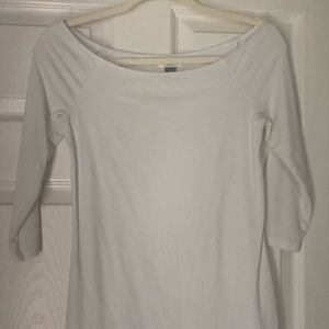 White 3/4 sleeve shirt